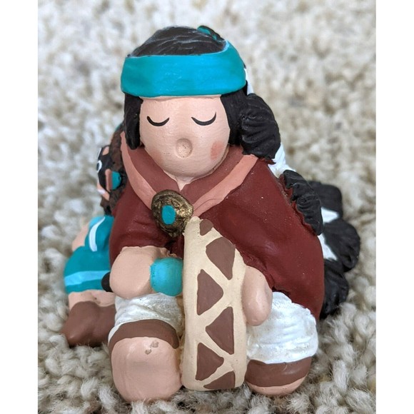 WhiteFeather Studios Figurine 2" tall - Picture 1 of 3